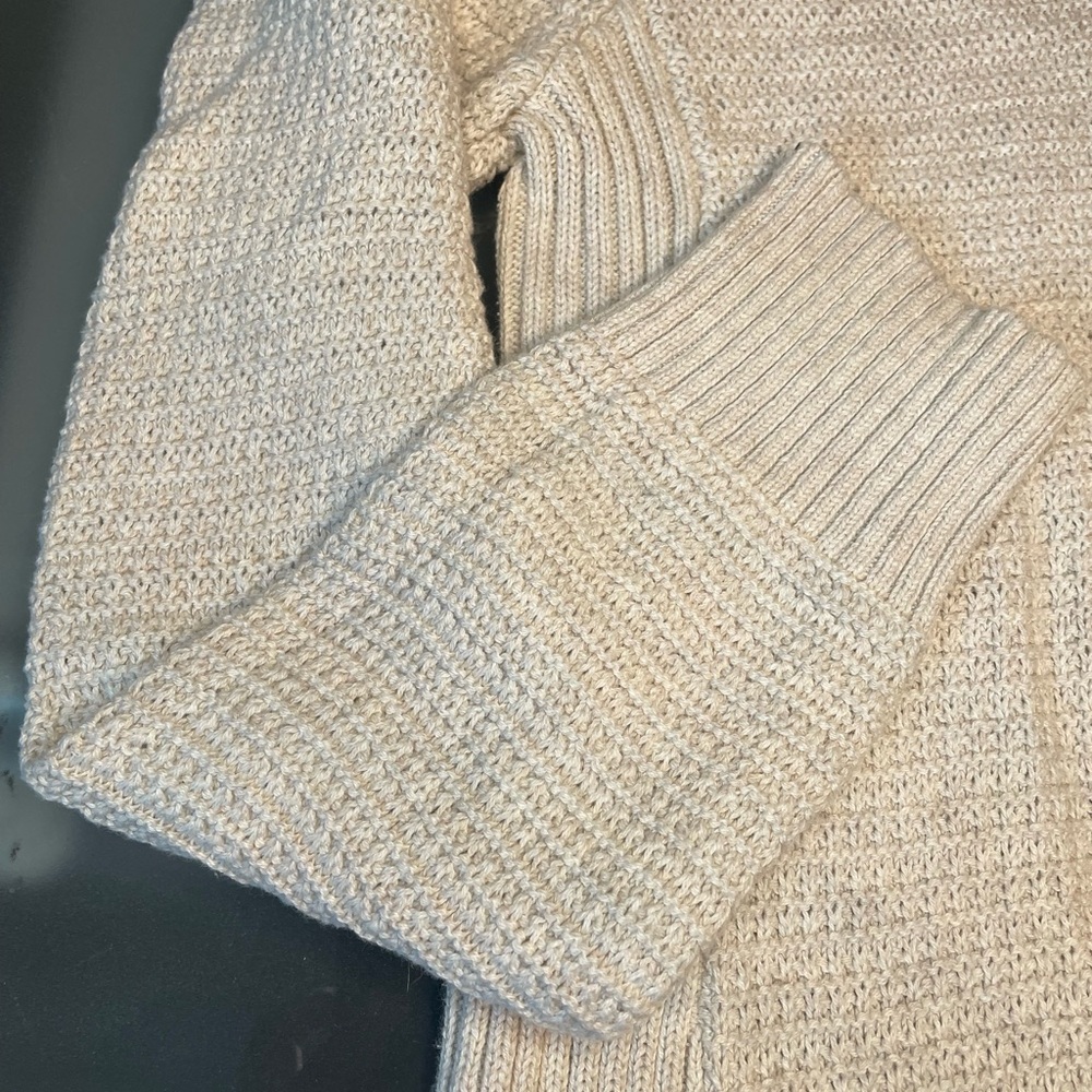 Calvin Klein Jeans Soft 100% Cotton V-Neck Sweater - Picture 12 of 13